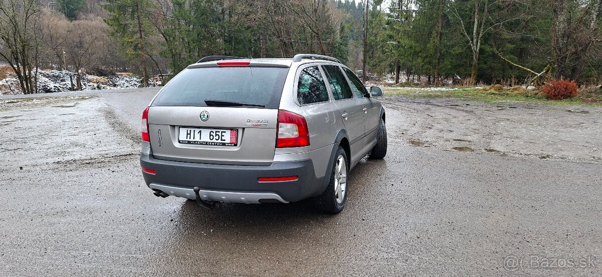 Predám škodu octavia scout 4x4 - 4