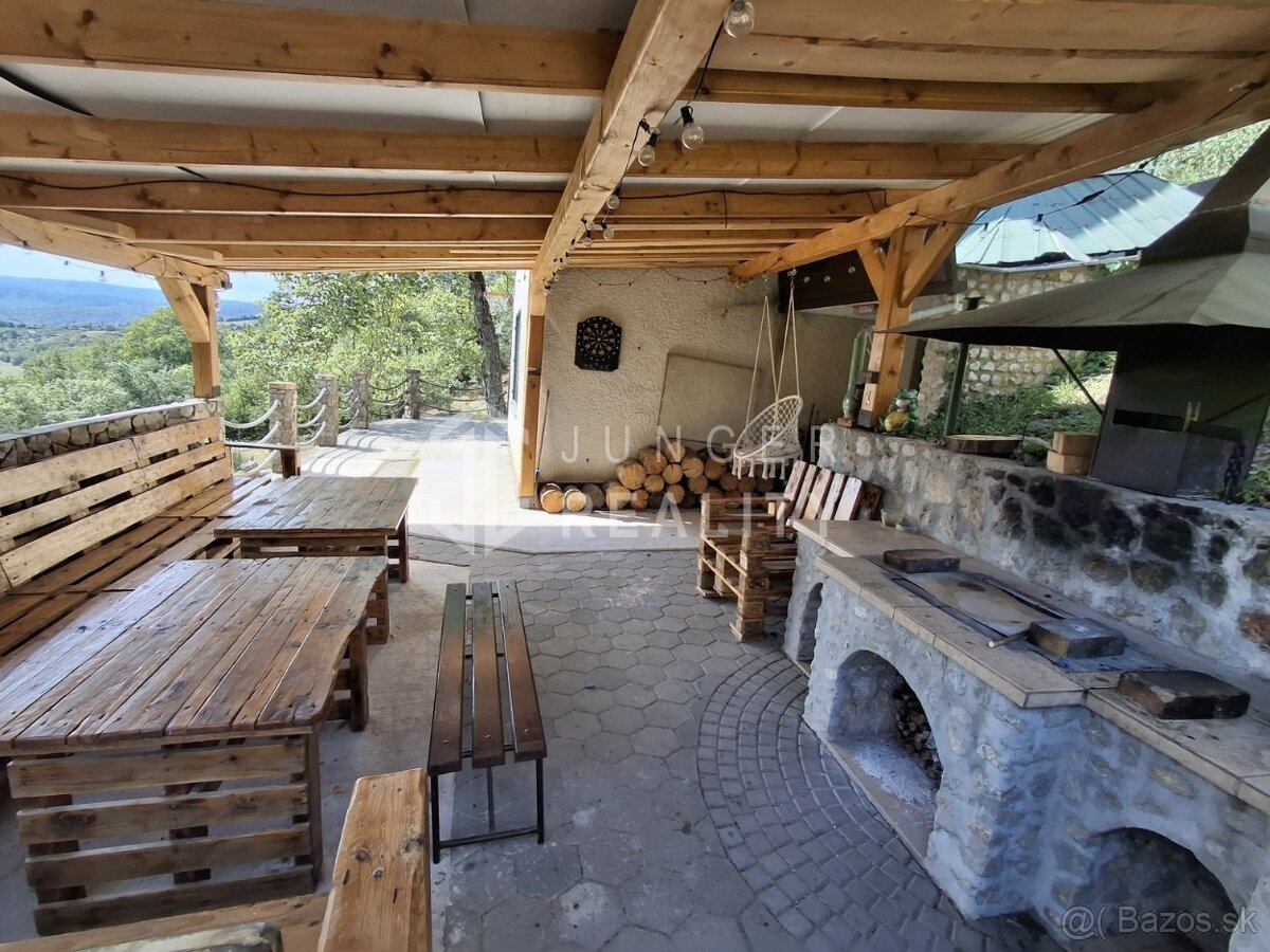 Znížená cena–Na predaj štýlová chata nad obcou Jablonov n/T - 4