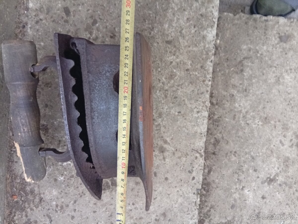 Predám tuto staršiu žehličku - 4