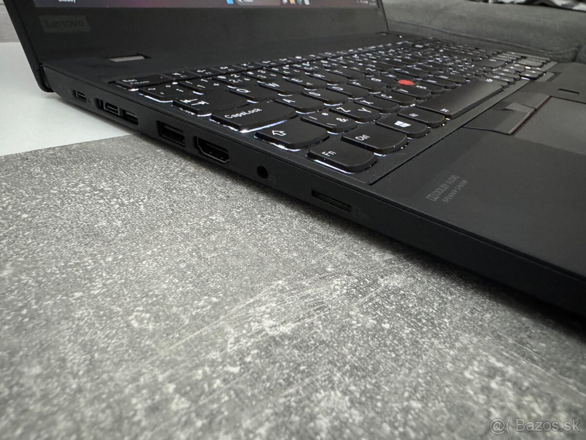 ThinkPad T15 Gen1 – i5, 16GB, 1TB NVMe, W11 Pro - 4