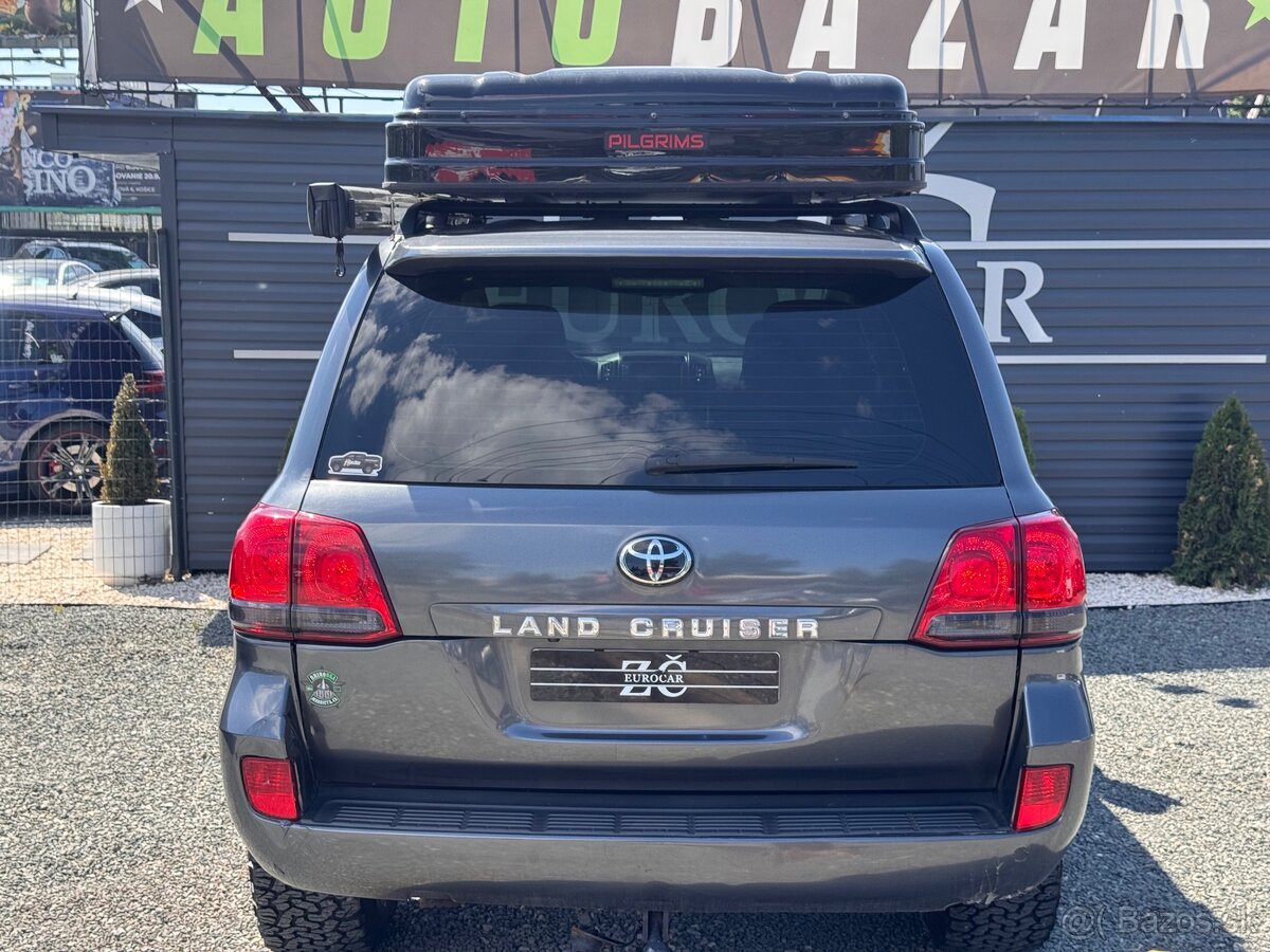 Toyota Land Cruiser 200 4.5D V8 - 4