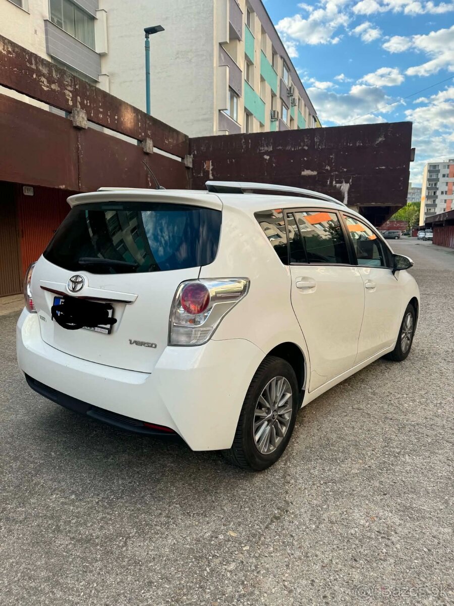 Toyota Verso 1.8 A/T - 4