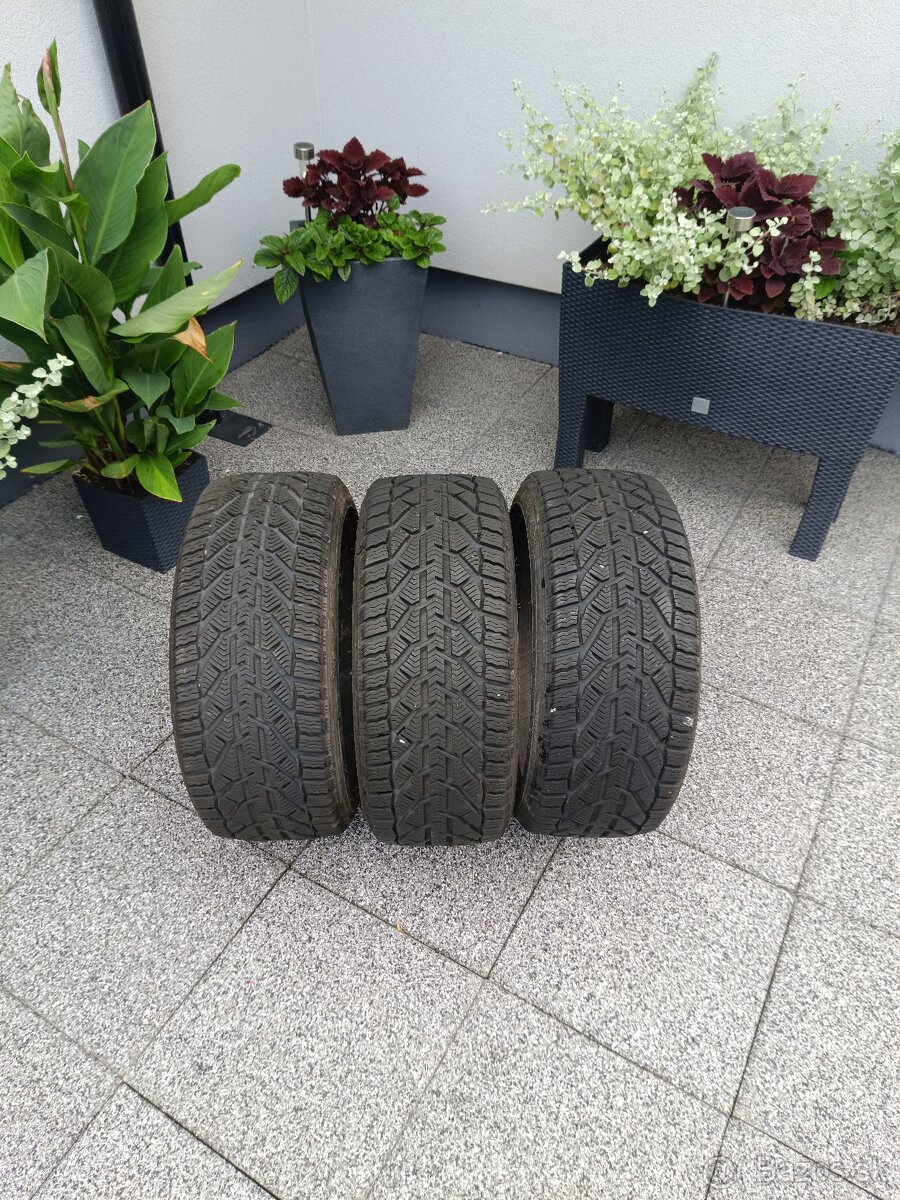 ✅ 225/40 R18 zimné pneu - 4