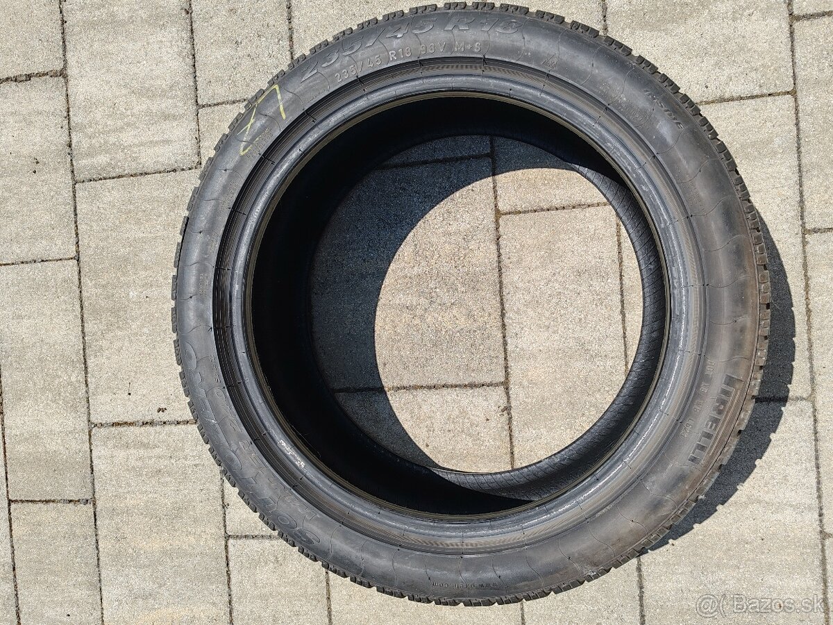 Predam zimné pneu 235/45 R18 - 4
