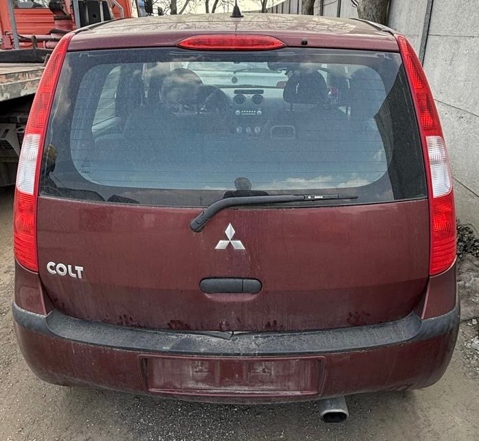 Mitsubushi Colt 1,3i - 4