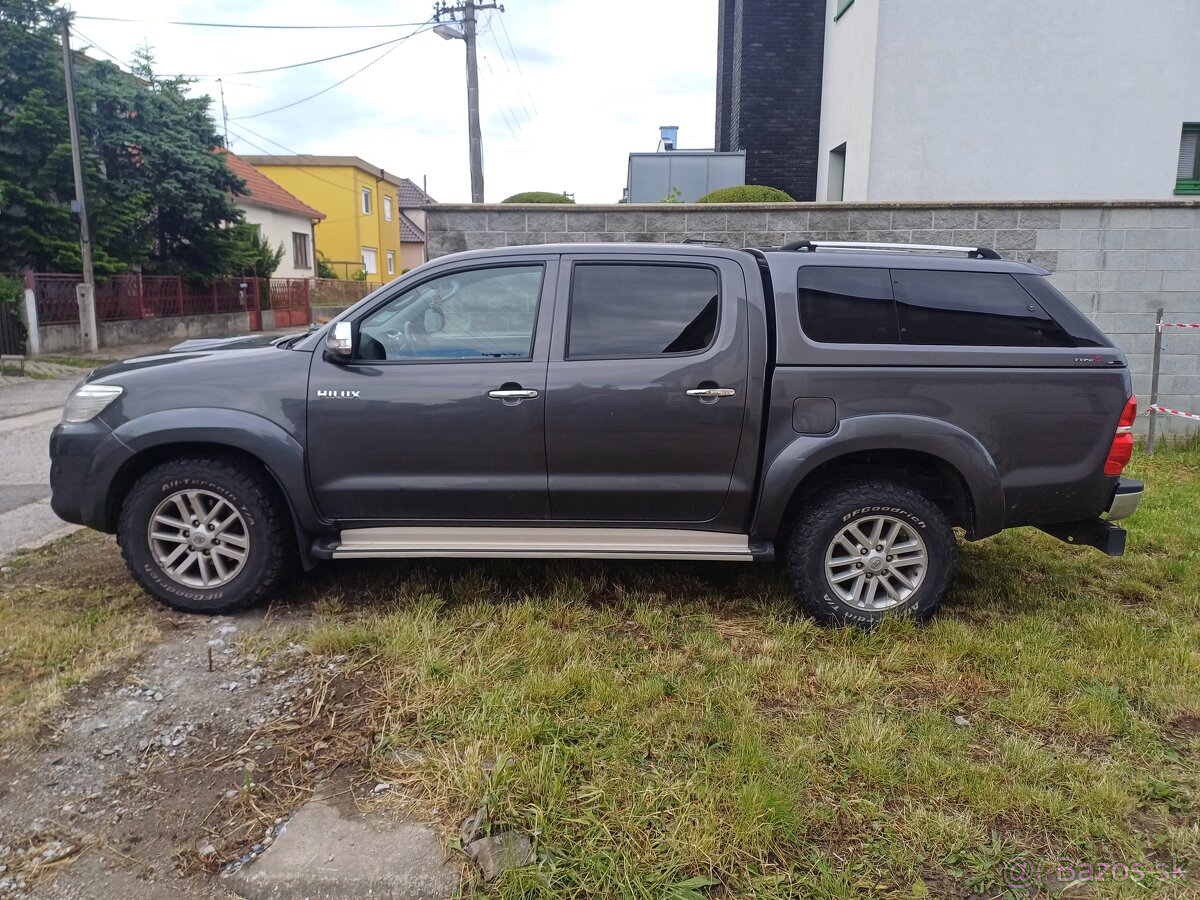 Toyota Hilux 3,0 diesel r.v. 2015