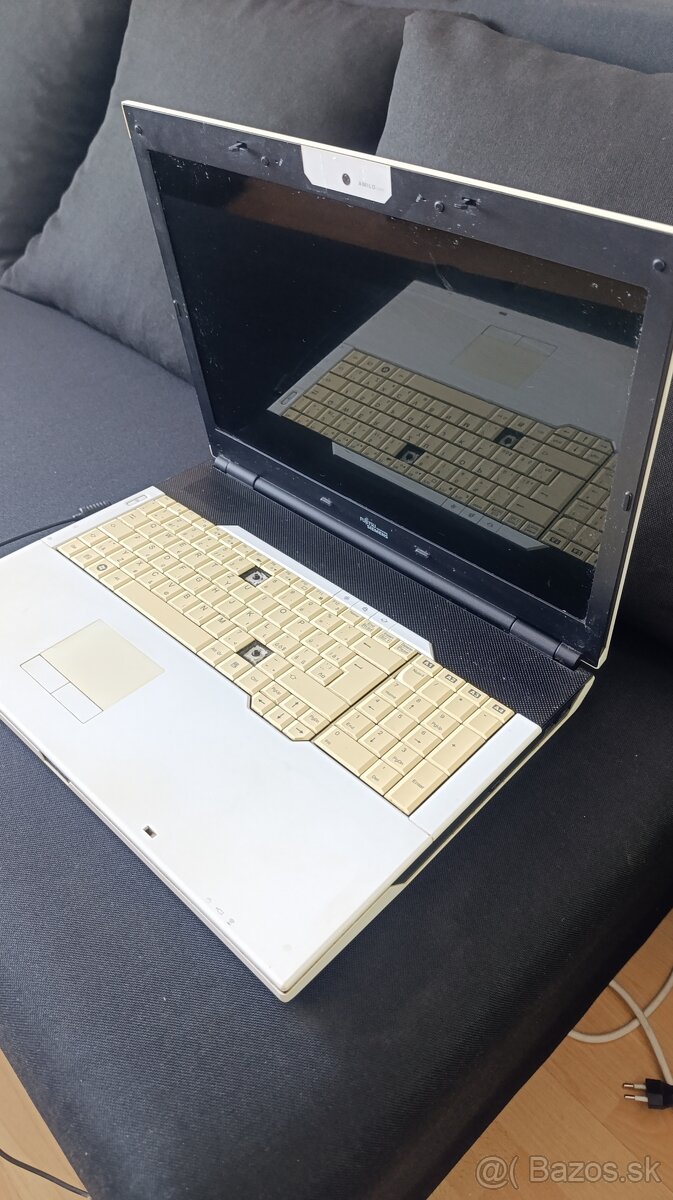 Notebook Fujitsu Siemens Amilo - 4