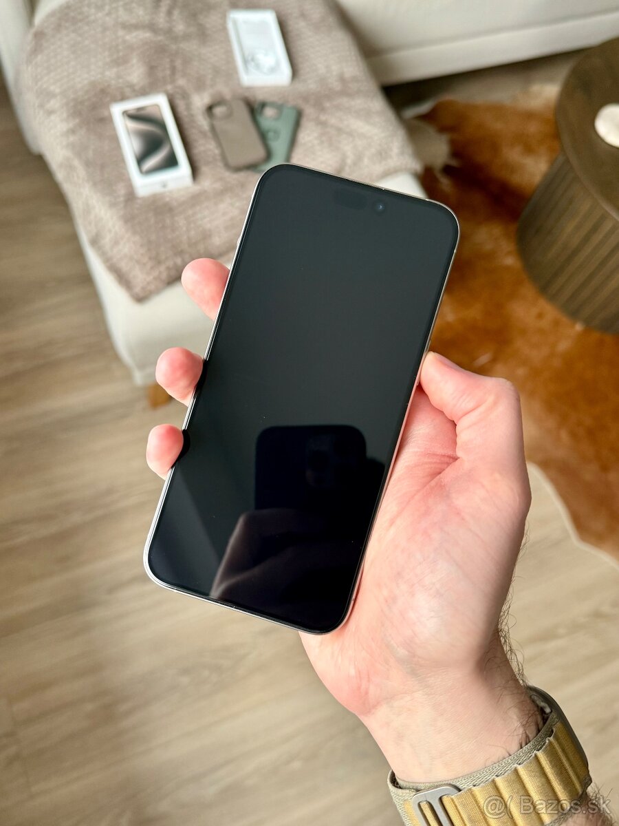 iPhone 15 Pro Max 256GB Natural Titanium - 4