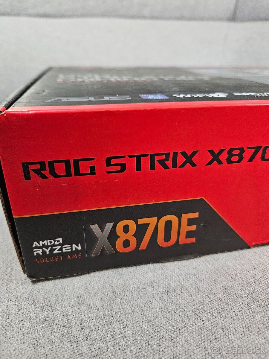 Asus ROG Strix X870E-E Gaming Wifi - 4