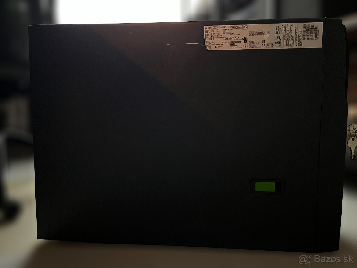 Fujitsu Primergy TX150 - 4