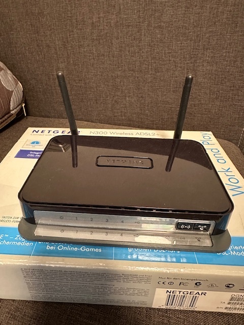 ADSL+ router, switch, WiFi DLINK, Netgear - 4