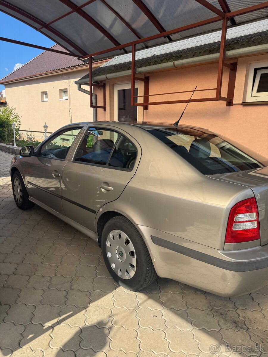 Octavia I. Tour - 4