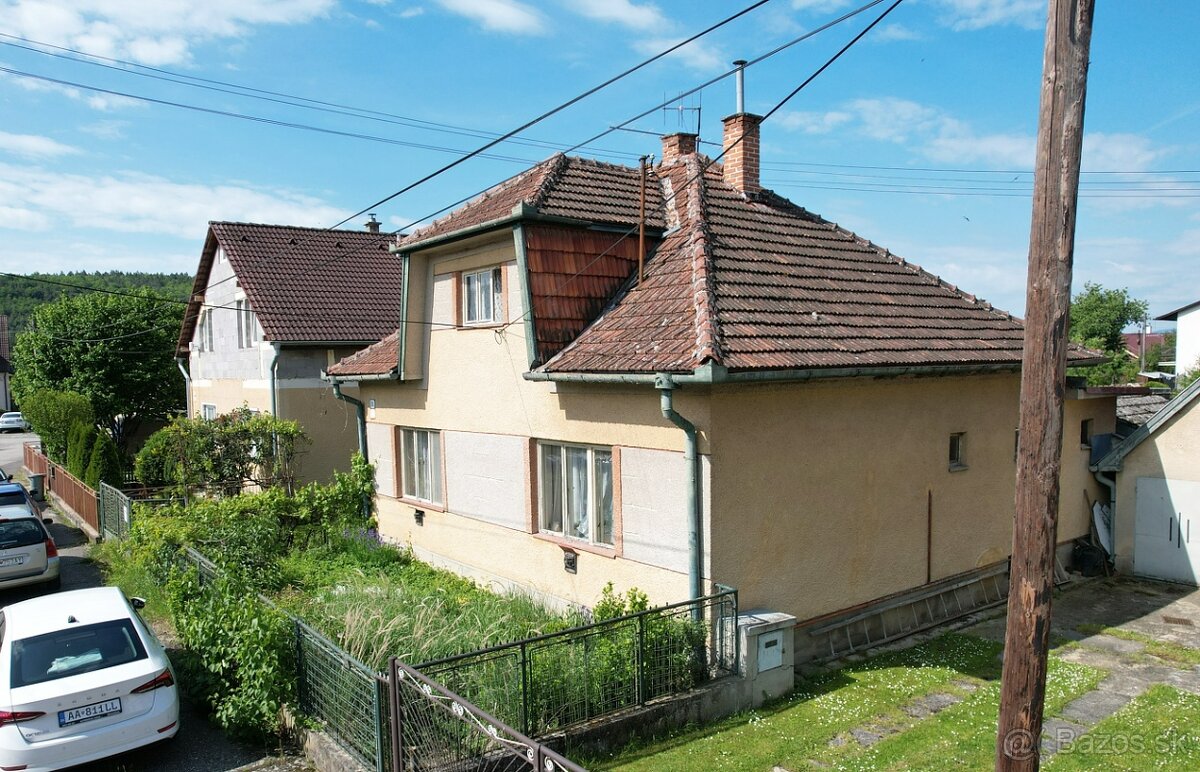 NA PREDAJ: 2-izbový rodinný dom s veľkým pozemkom 805 m² v p - 4