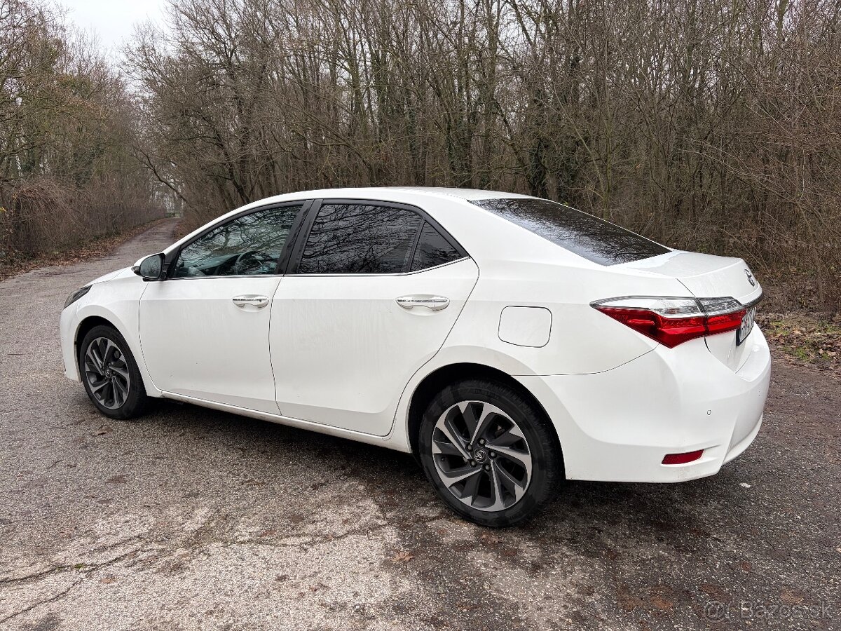 Toyota Corolla 1.6 - 4