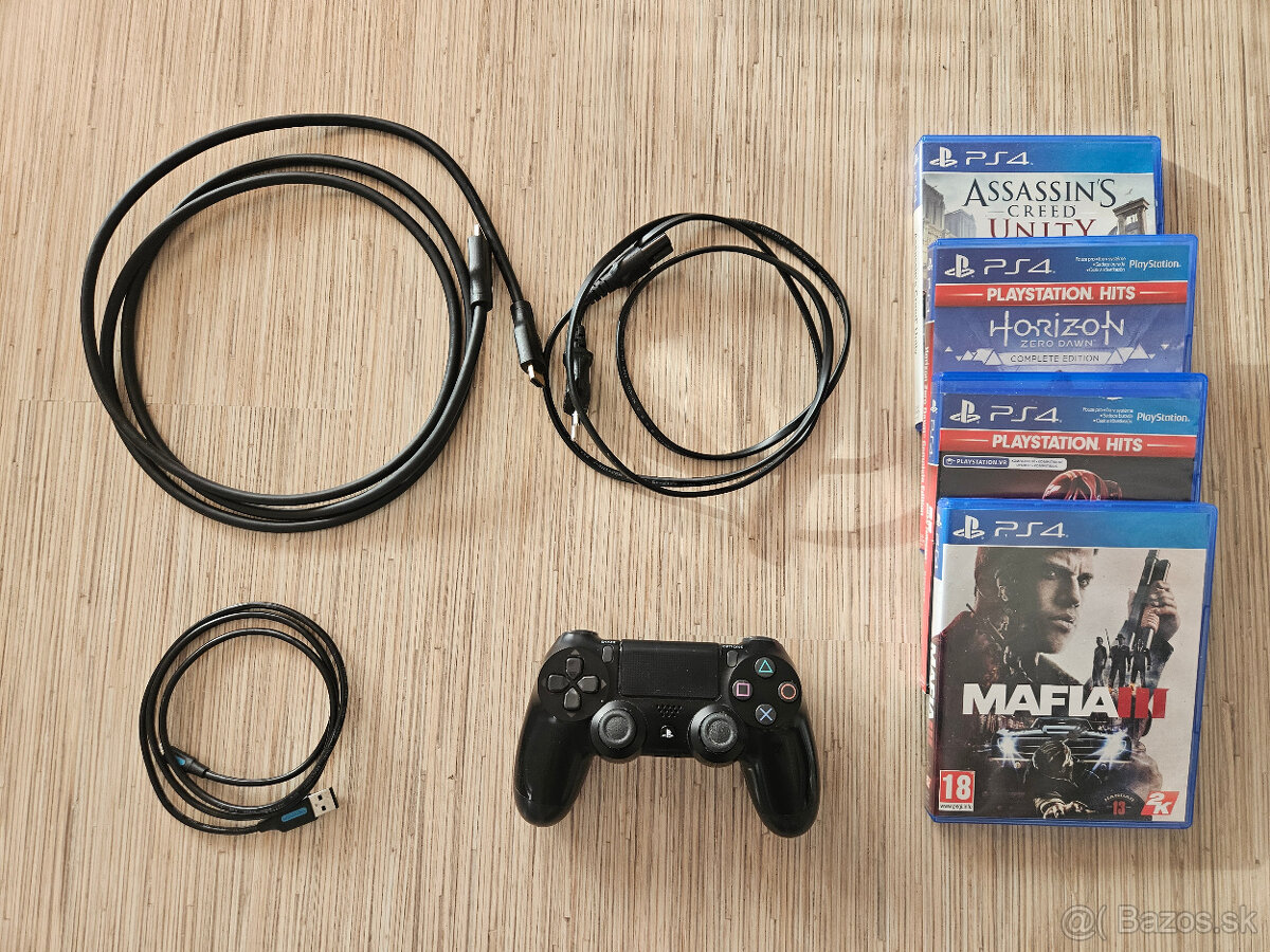 PS4 Pro 1TB s hrami - 4