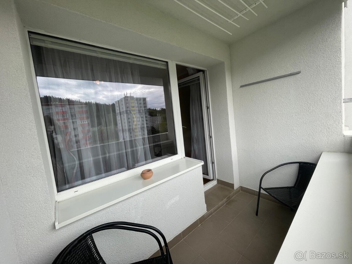 Prenájom 3 izbového bytu - 4