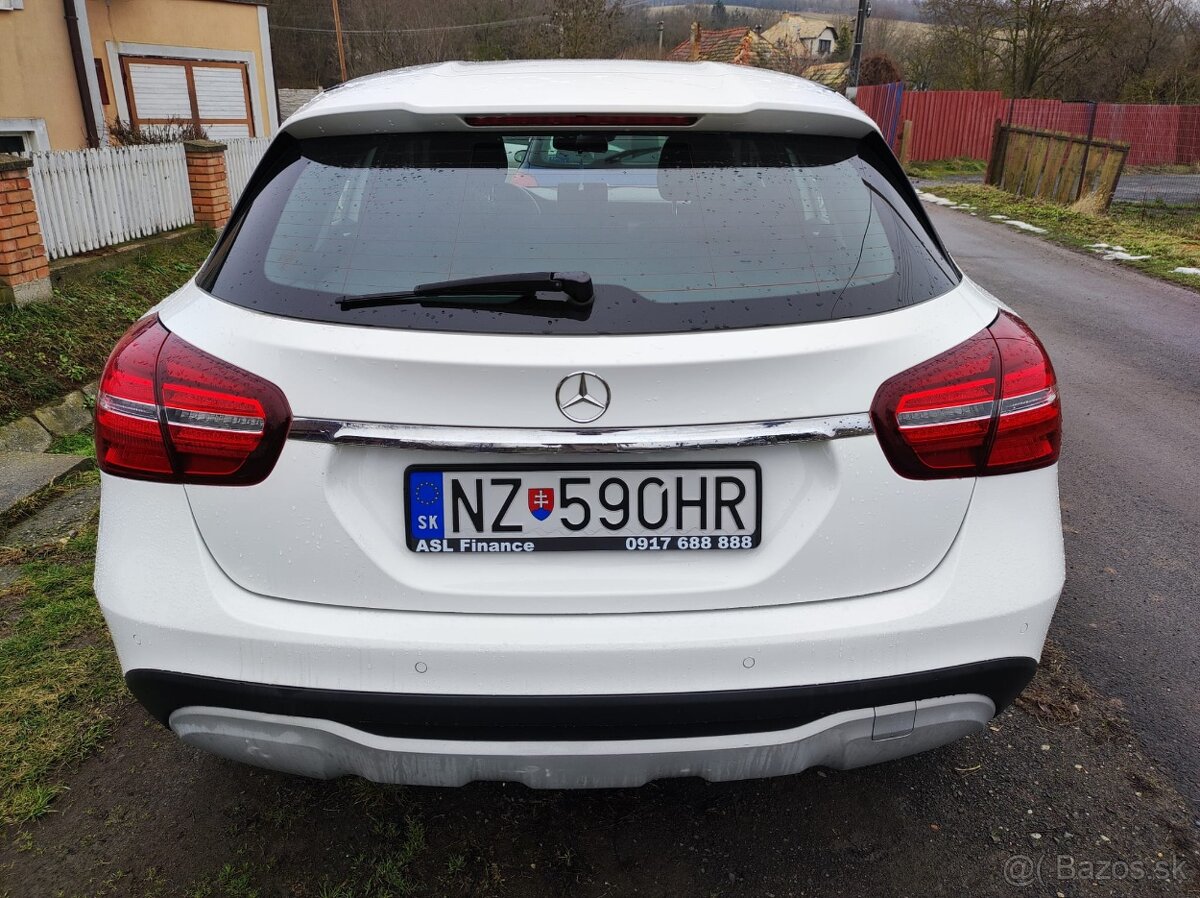 Predám Mercedes Benz GLA - 4