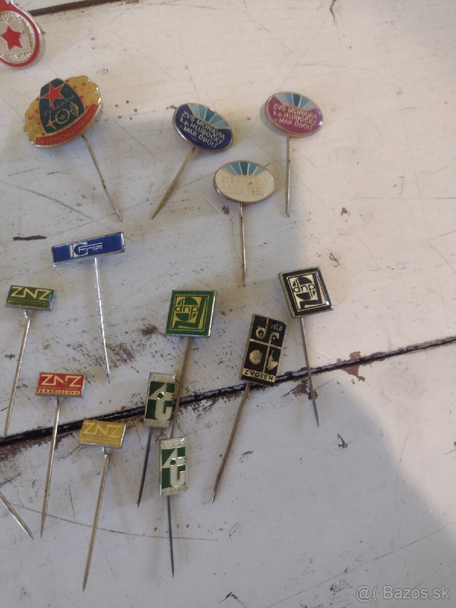 Staré odznaky. Rôzne. Všetko spolu - 4