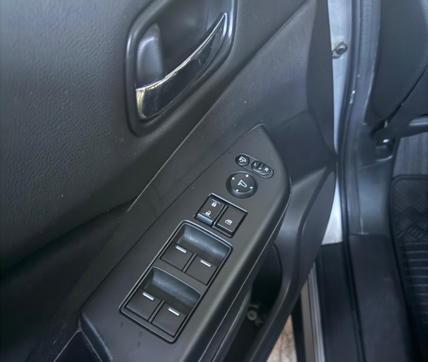 Honda CR-V 2.0i-VTEC, havarované - 4