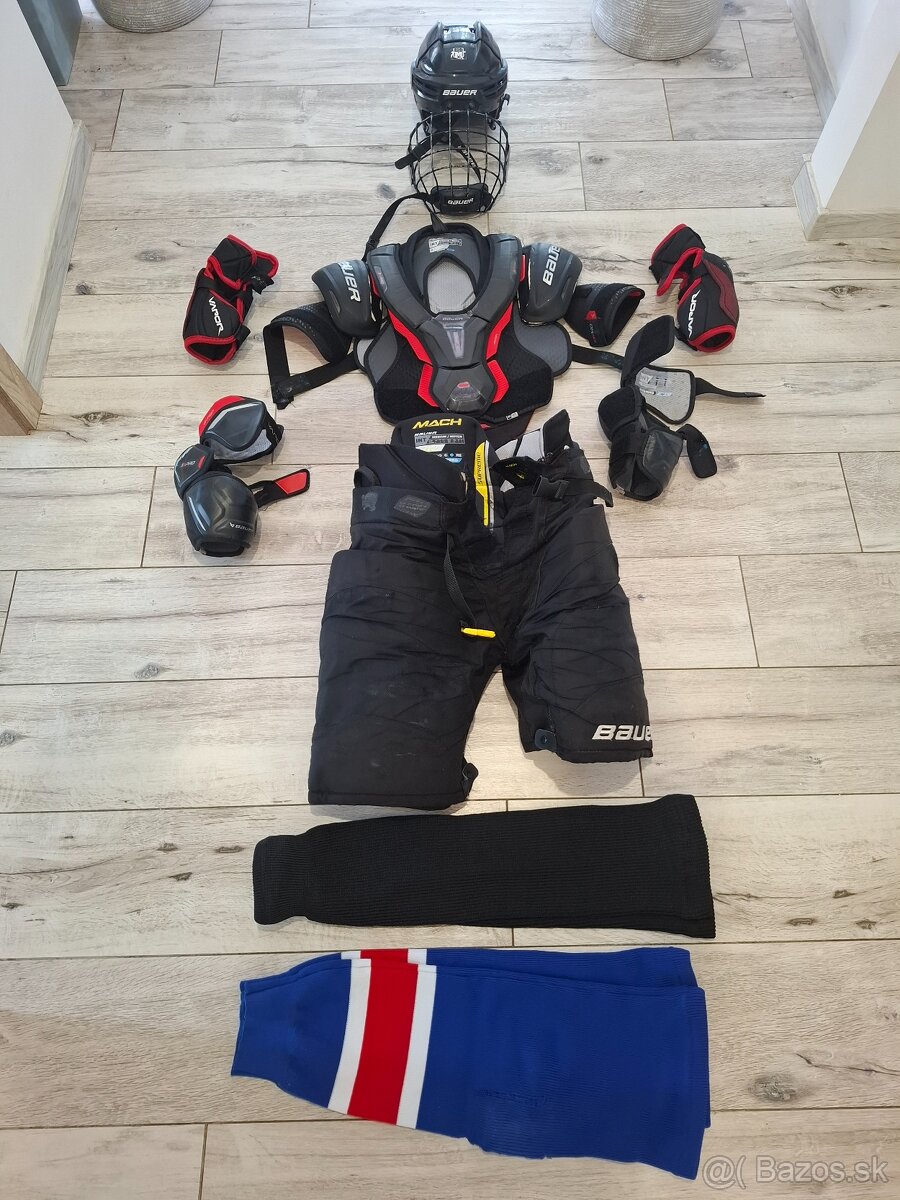 Hokejova vystroj - 4