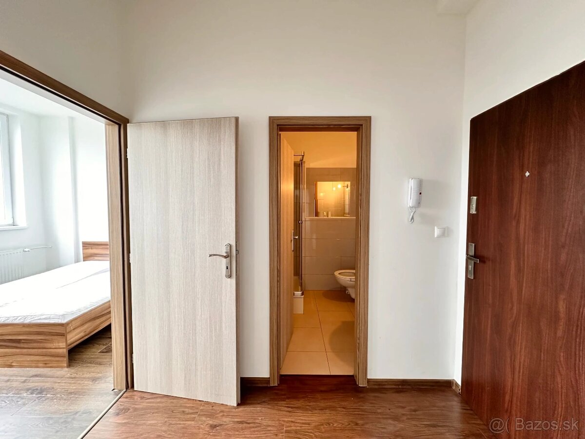 Na predaj 2-izb. byt Továrenská, Senica - 4