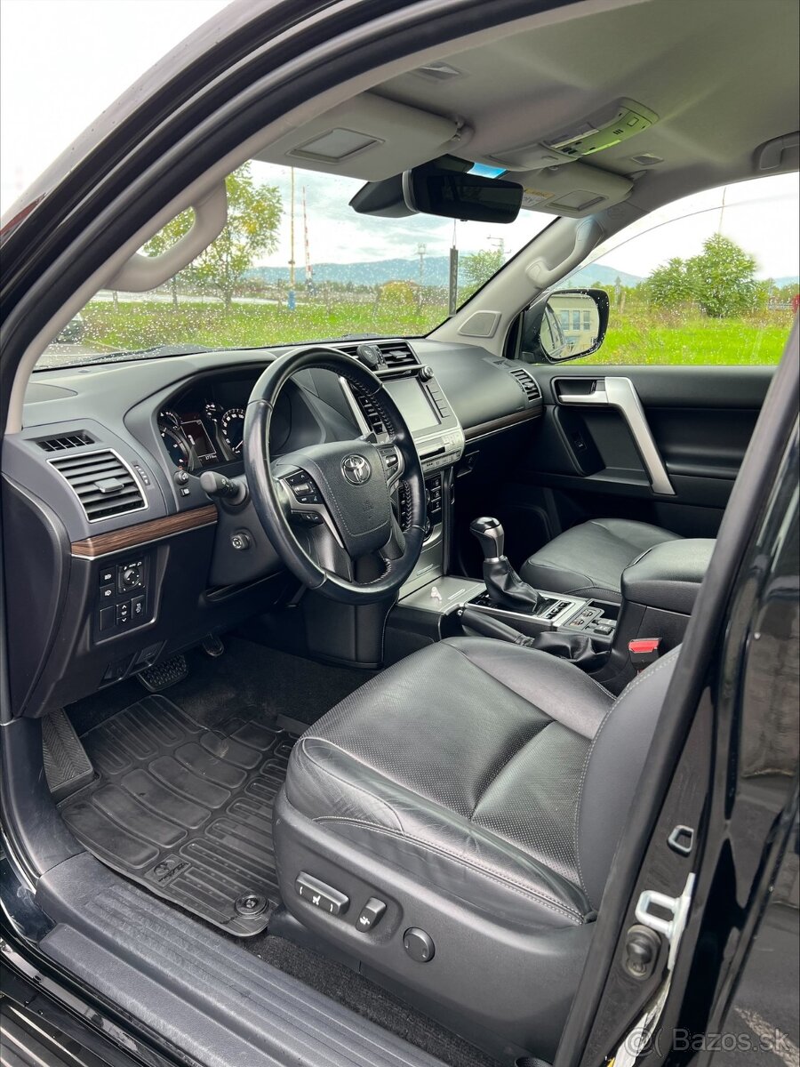 Toyota Land Cruiser 2.8 D-4D Executive A/T - 4