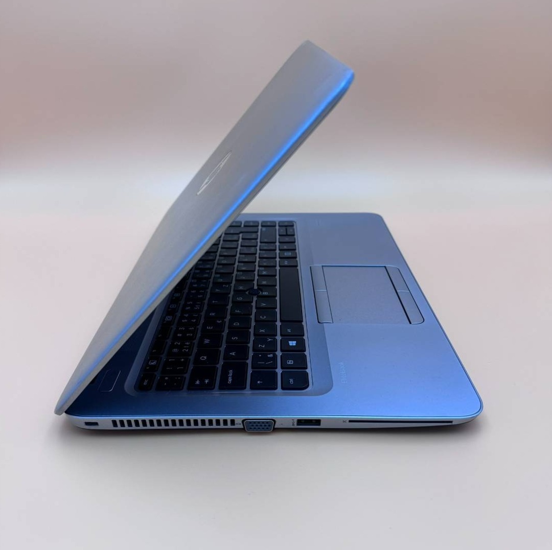 Notebook 14" HP.AMD PRO A10-8700B 4x1,80GHz.8gb ram.SSD 256 - 4