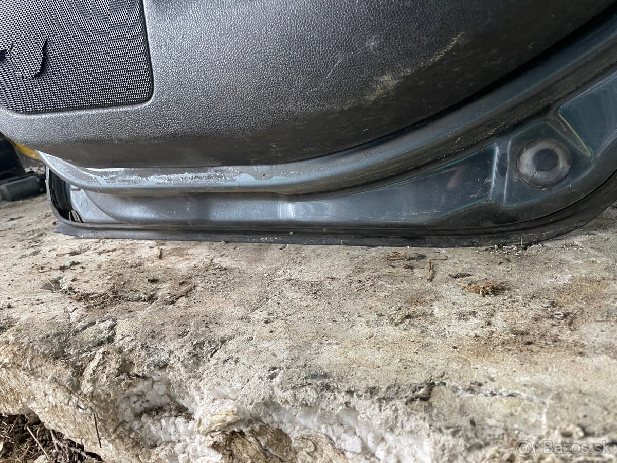 Zadné dvere Octavia 2 - 4