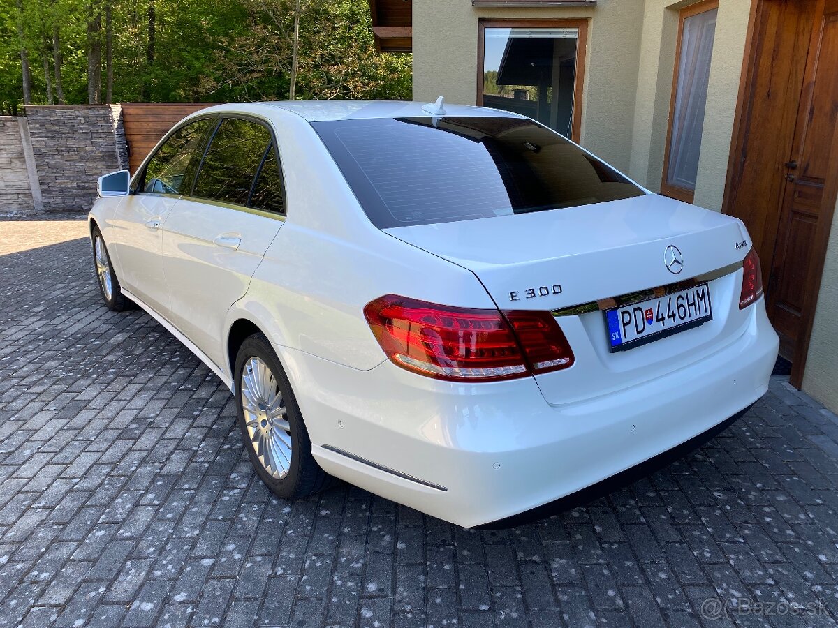 Predám Mercedes-Benz E300 4-MATIC (4x4), - 4