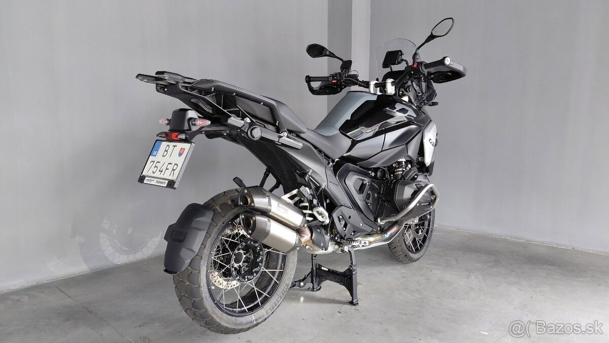 BMW R1300 GS - TRIPLE BLACK - Akrapovič