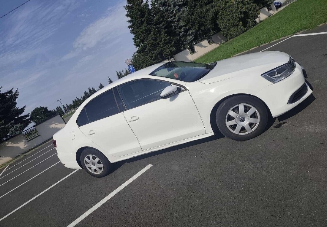 Volkswagen Jetta 1.6 TDI, STK+EK 7/2027✅ - 4