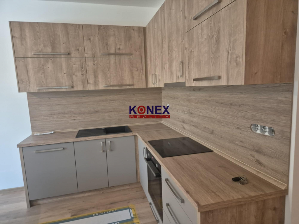 NOVINKA - DVA RODINNÉ DOMY k nasťahovaniu v obci DRAHŇOV - 4