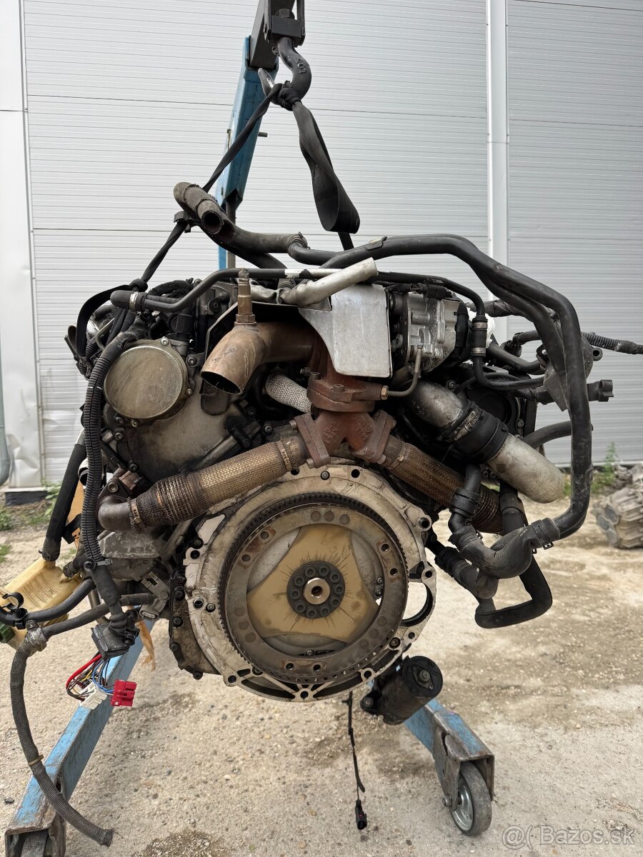 -----AUDI Q7 3.0 TDi V6 VOLKSWAGEN TOUAREG----- - 4