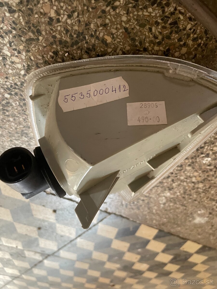 Predám pravé predné smerové svetlo – Peugeot 405 (1987–1996) - 4