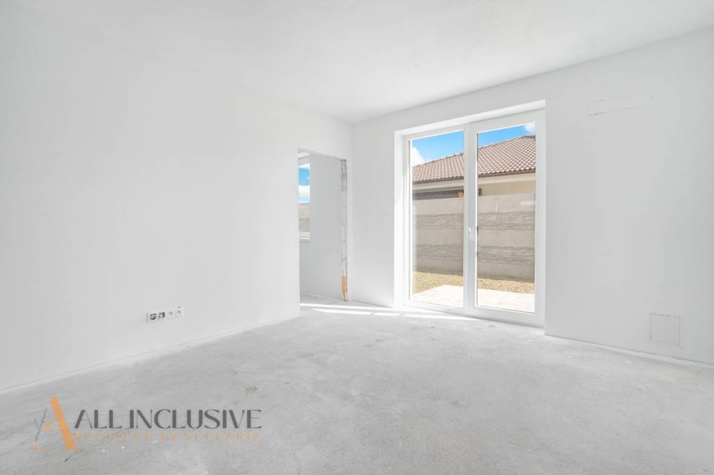 ALL INCLUSIVE | NA PREDAJ 3 IZBOVÉ BYTY V OBCI JANÍKY - 4