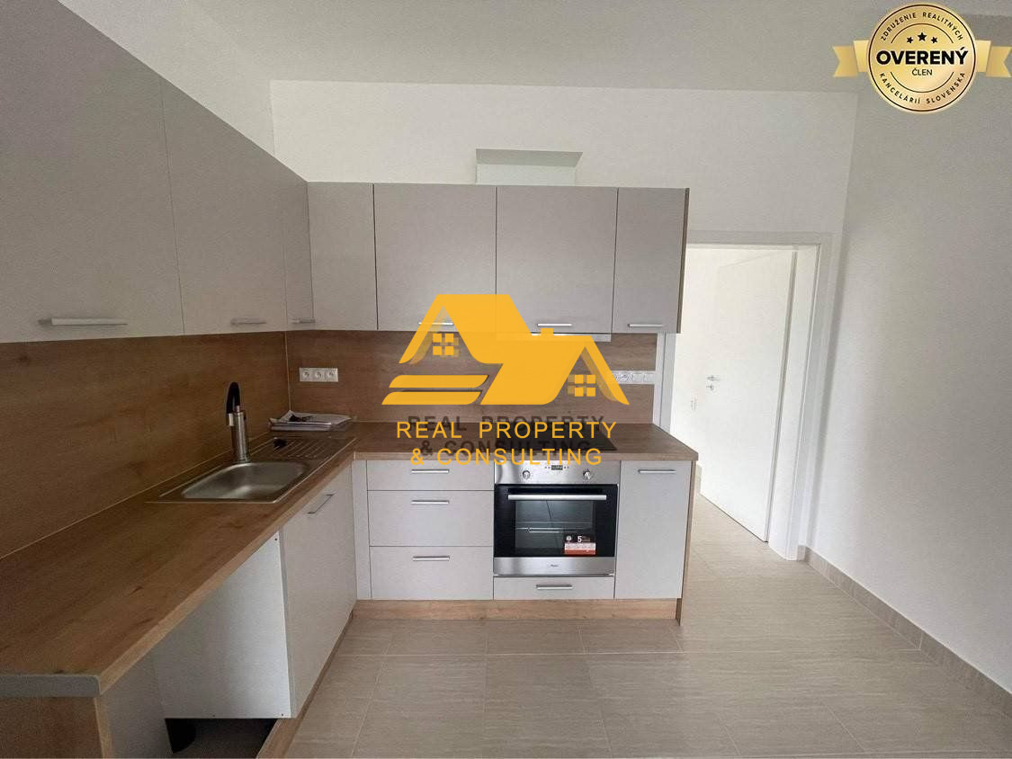 Prenajmem zariadený 3 izbový byt v Nových Zámkoch - 4