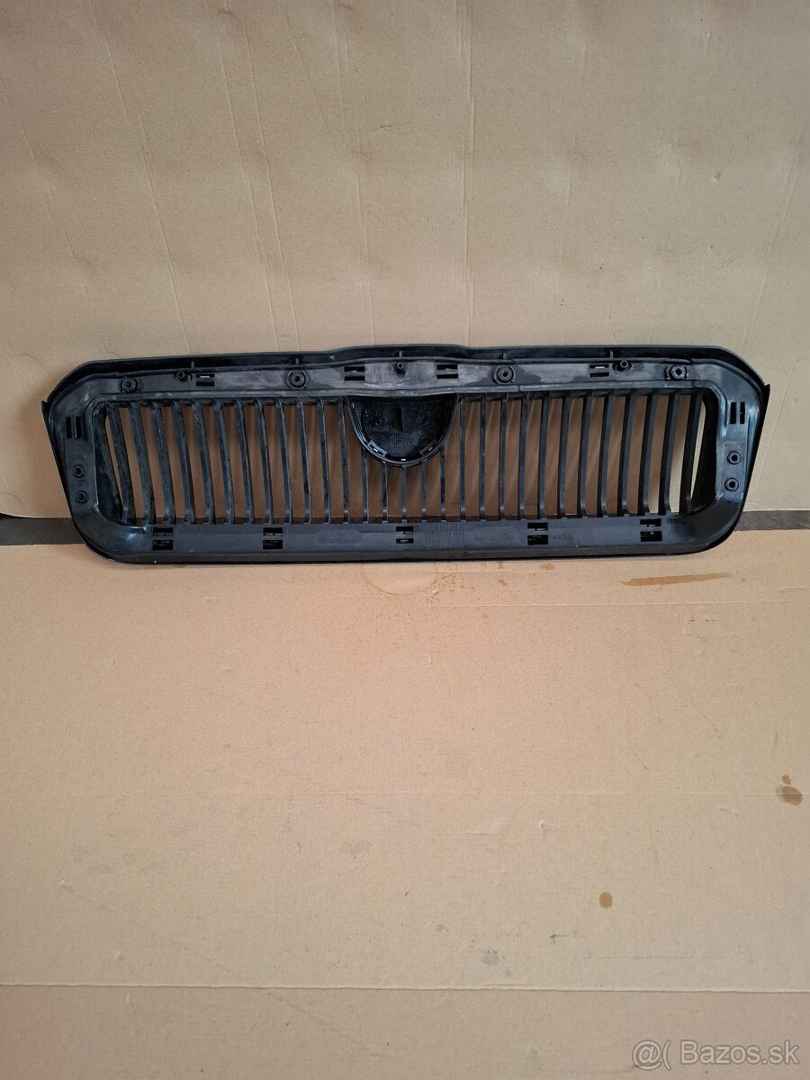 ŠKODA OCTAVIA 1 FABIA 1 maska - 4