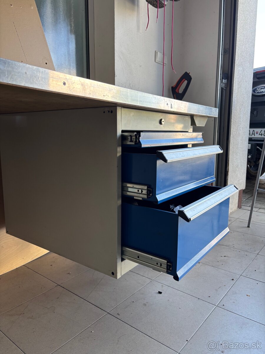 profesionálny dielenský stôl (ponk) Hoffmann - 4