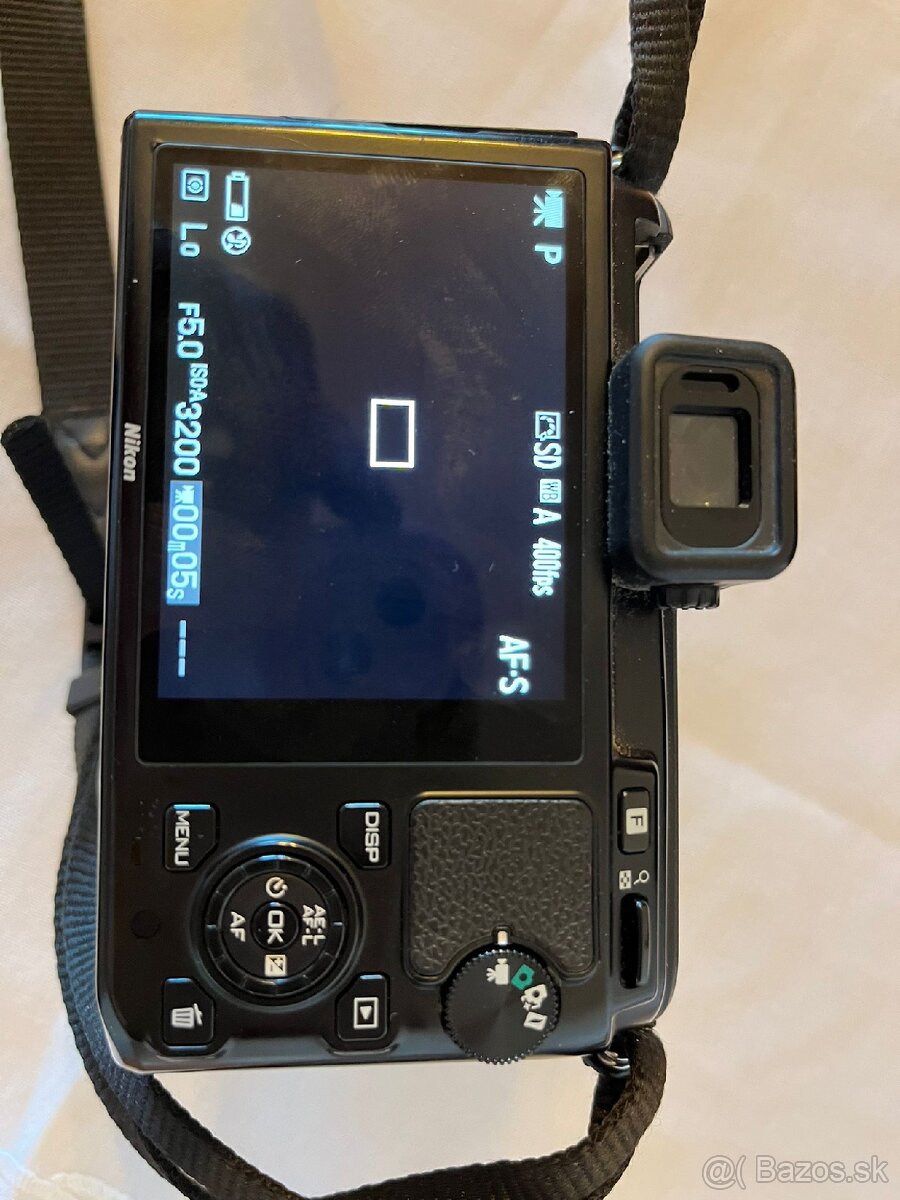 Nikon 1 V1 - 4