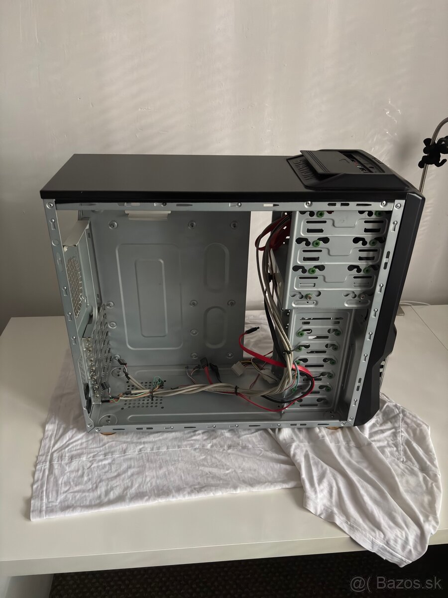 Pc skrina cierna - 4
