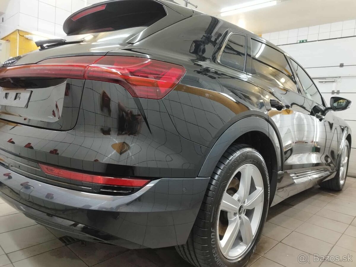 Audi e-tron 50 – S line – Black Edition – model 2023 - 4