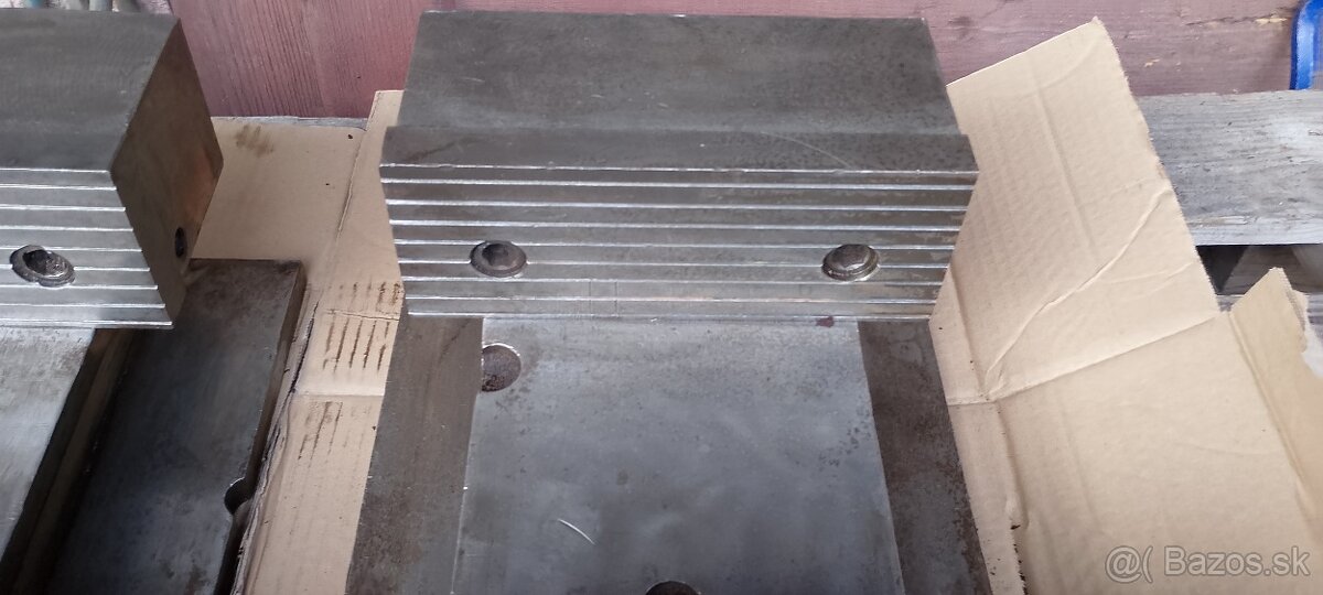 velky strojny zverak 250mm - 4