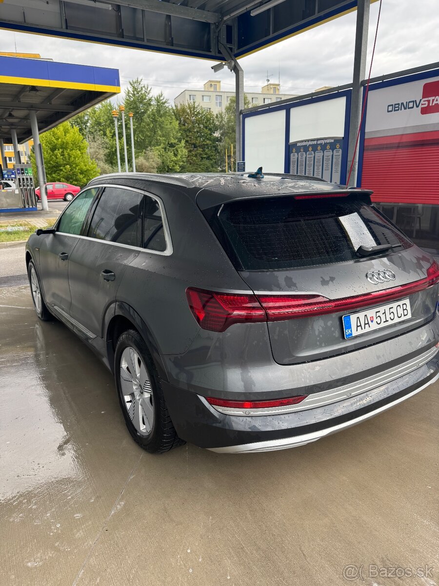 Audi Etron 55 quattro - 4