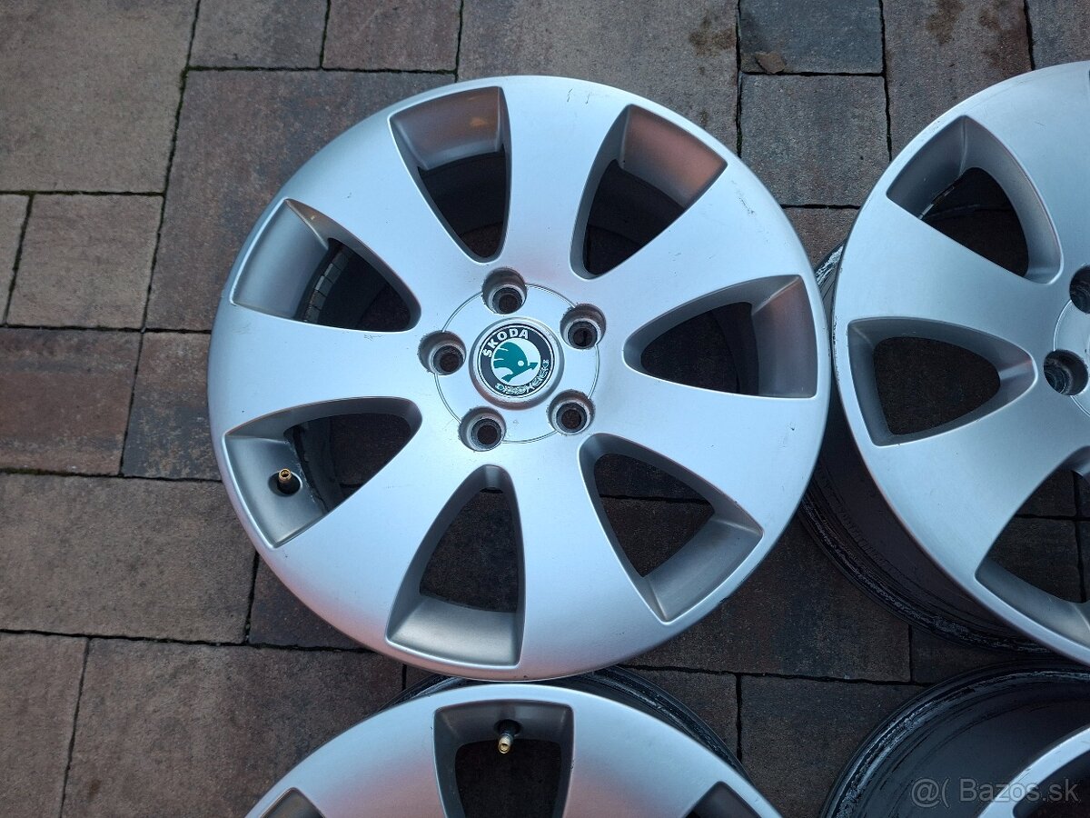 Predám org.hlinikové disky Skoda--R16 - 4