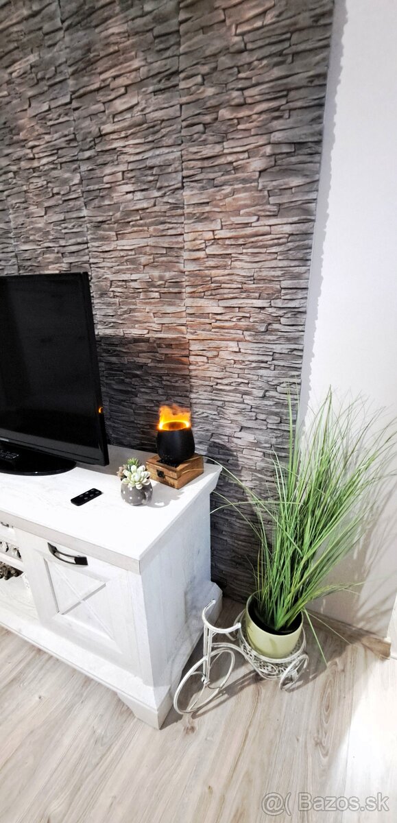 Kompletne prerobený dvojizbový byt s balkónom - 4