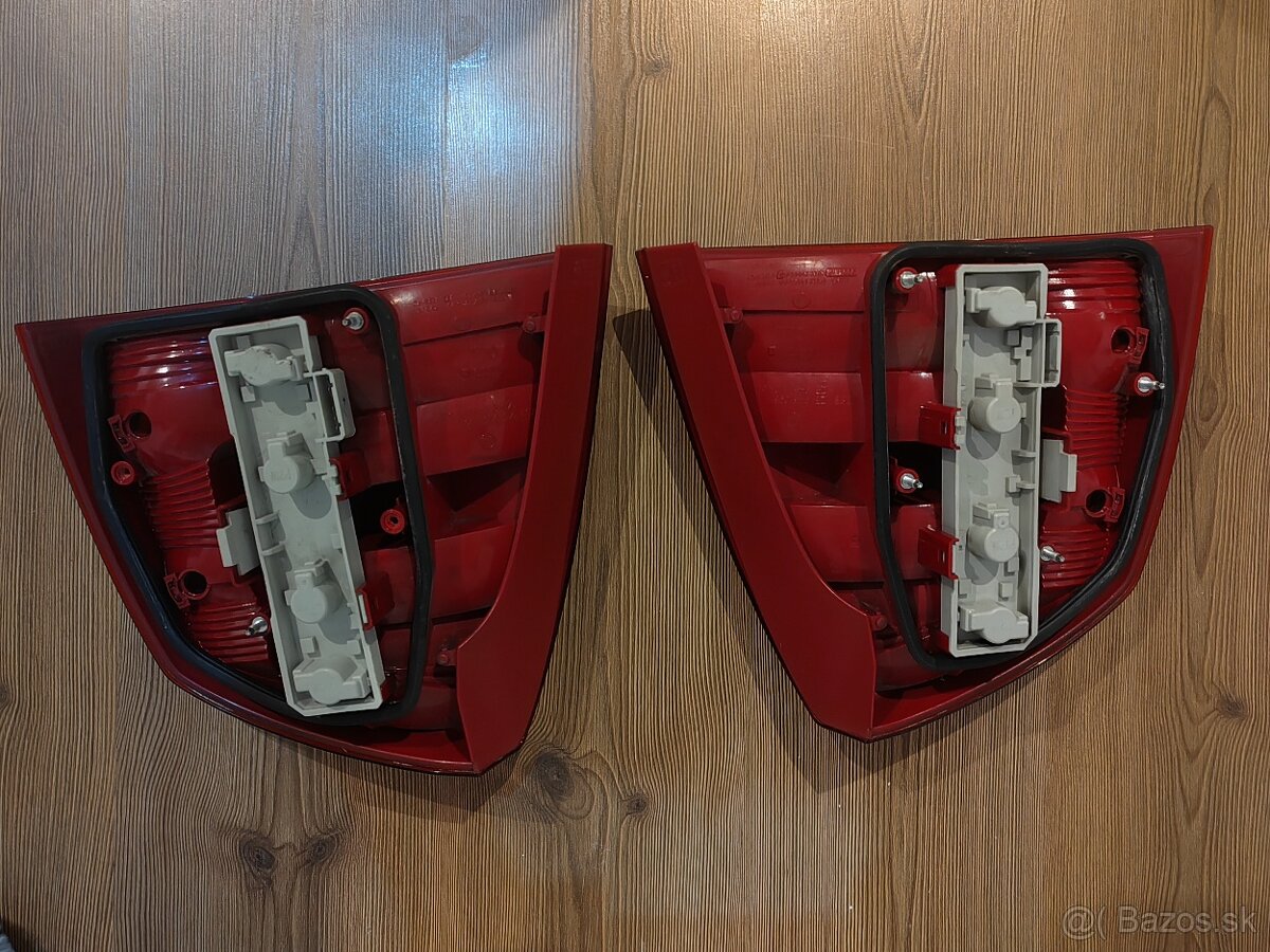 Octavia 2 svetlá - 4