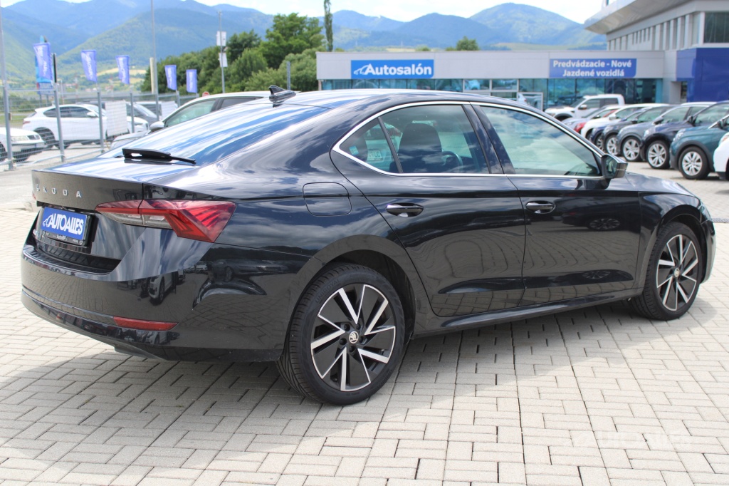 Škoda Octavia 2,0 TDi 85 kW ACTIVE - 4