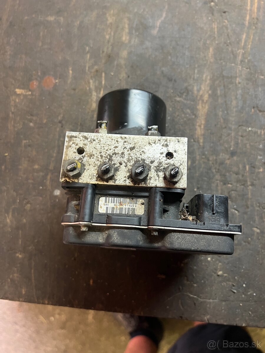 Škoda fabia 2 jednotka ABS - 4