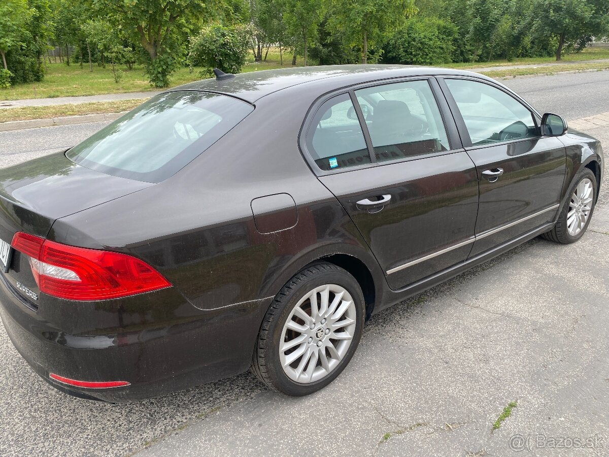 Škoda Superb 1.6 TDI CR DPF Ambition - 4
