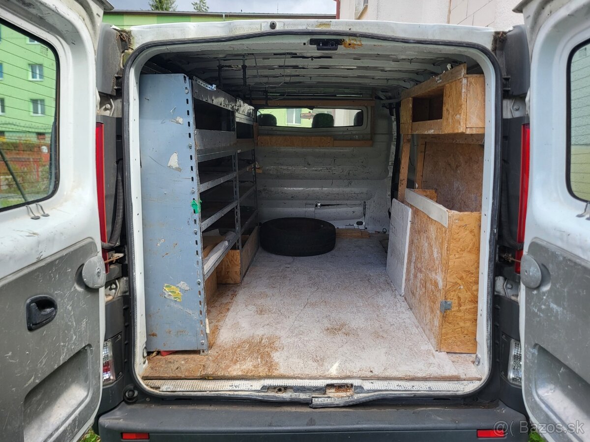 Renault traficDCI 115 - 4